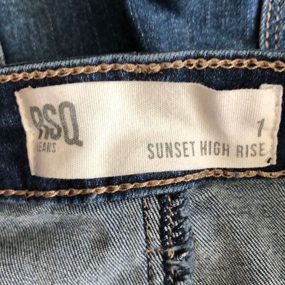 RSQ Sunset High Rise Med Wash Ripped Denim Shorts Size 1 - Picture 5 of 7